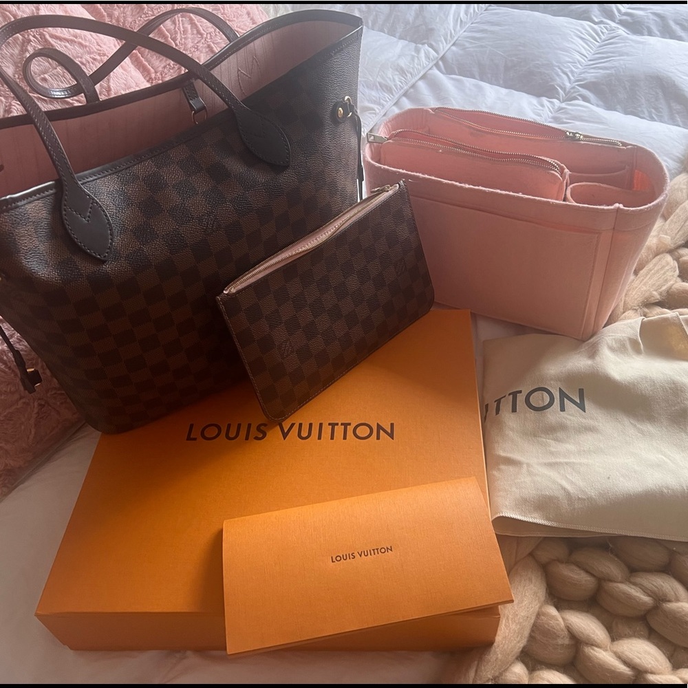 Louis Vuitton Neverfull MM